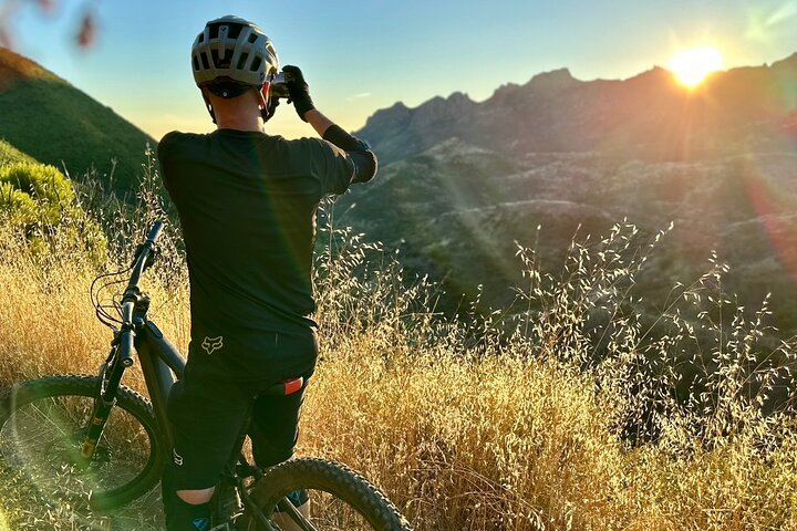 Hidden Waterfall E-Mountain Bike and Hike in Malibu: Beginner - Photo 1 of 7